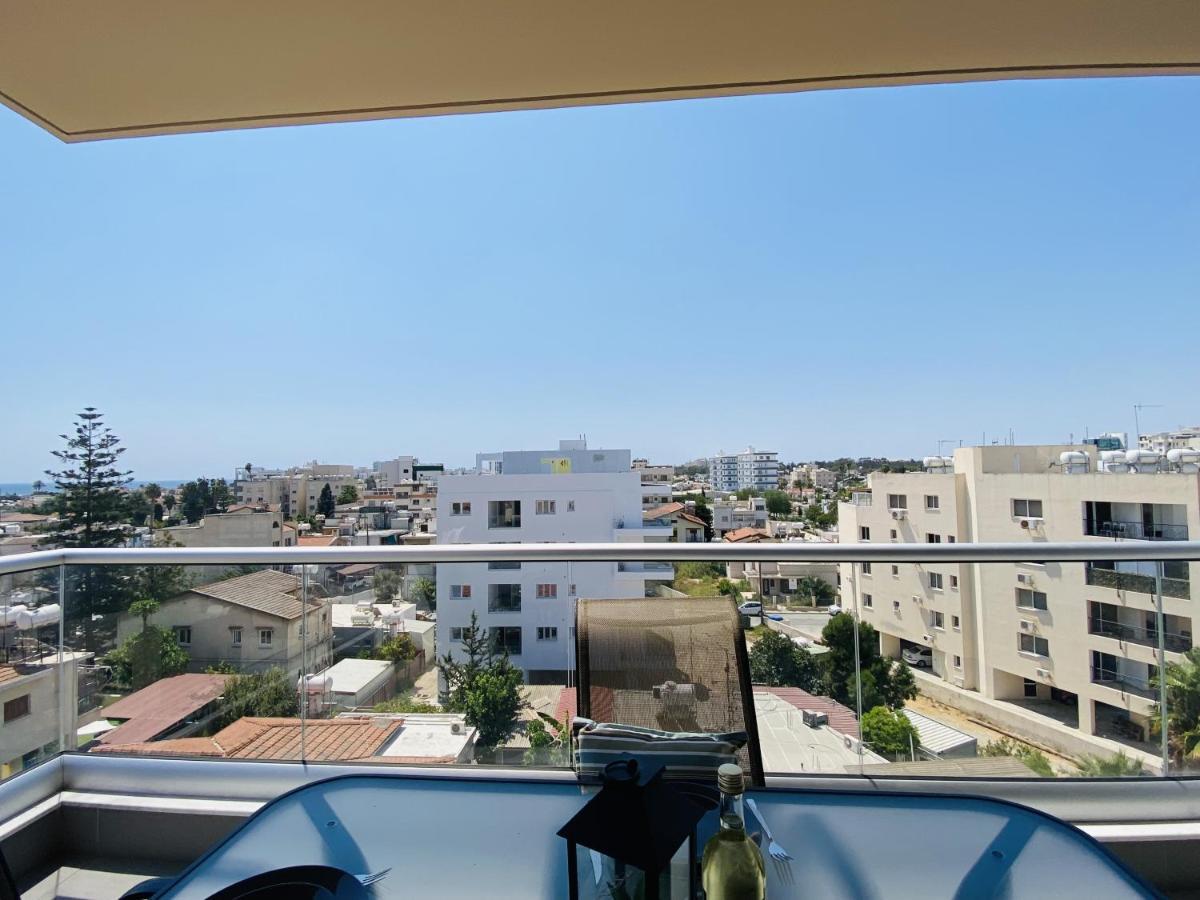 Silver Line 1-Bedroom Apartment In Larnaca Dış mekan fotoğraf